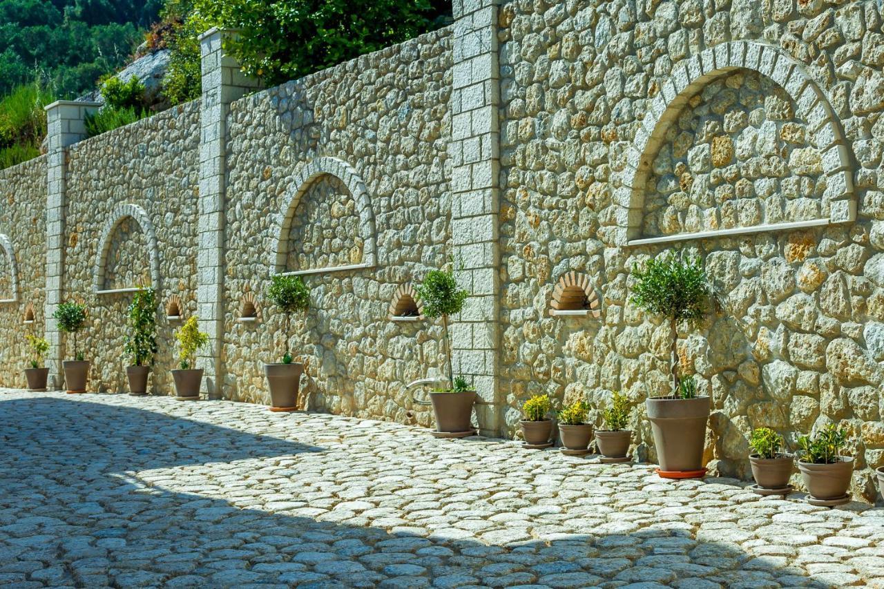 Natura Luxury Suites Parga Eksteriør bilde